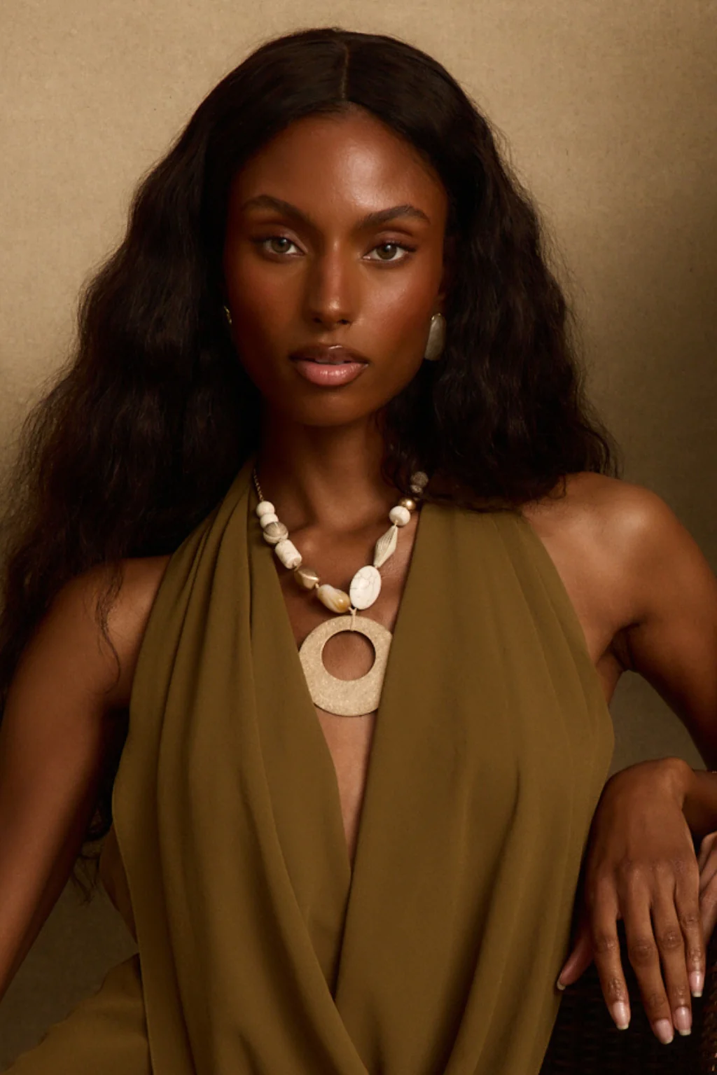 Coral Gold Beaded Necklace - Image 5