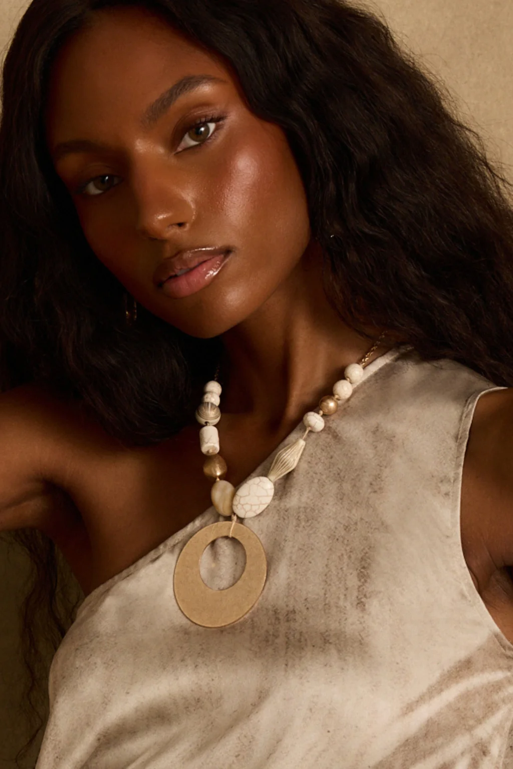 Coral Gold Beaded Necklace - Image 7
