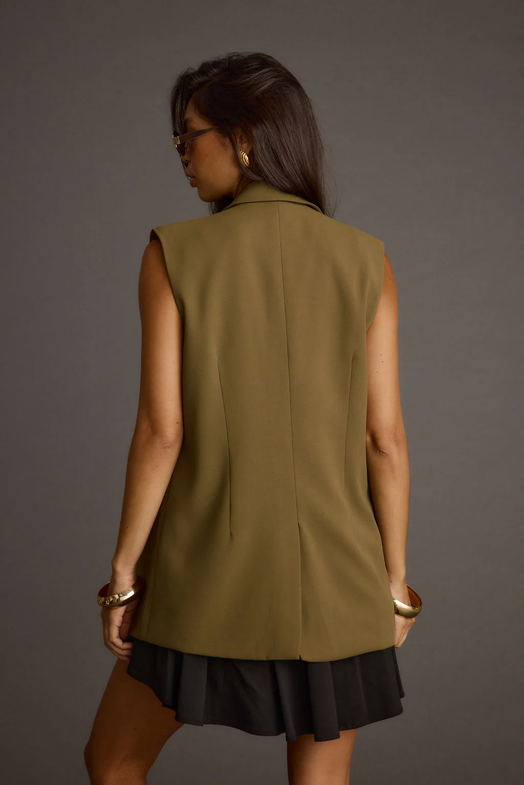 Marlowe Olive Sleeveless Blazer - Image 5