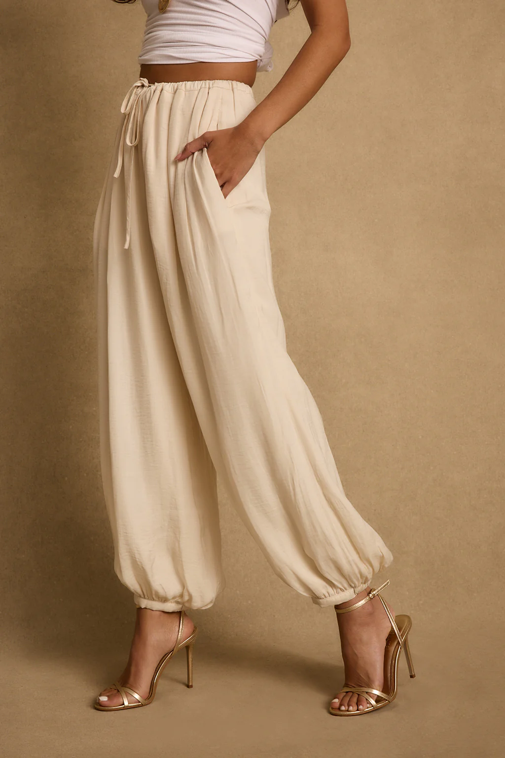 Reverie Ivory Balloon Pants - Image 10