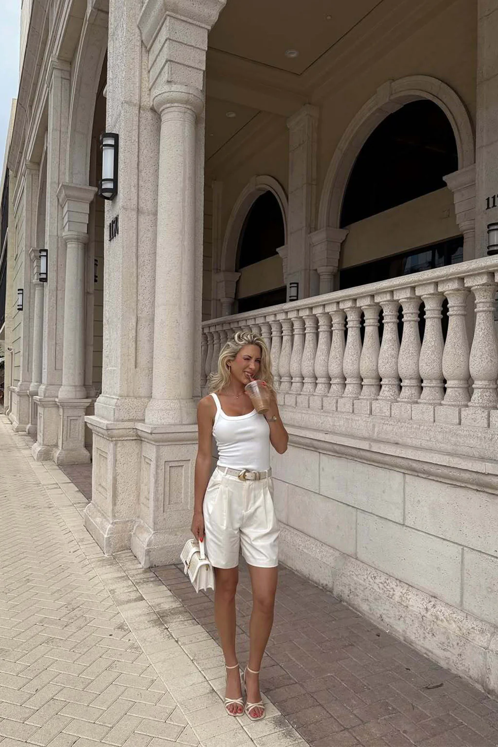 Rivera Ivory Trouser Short - Image 3